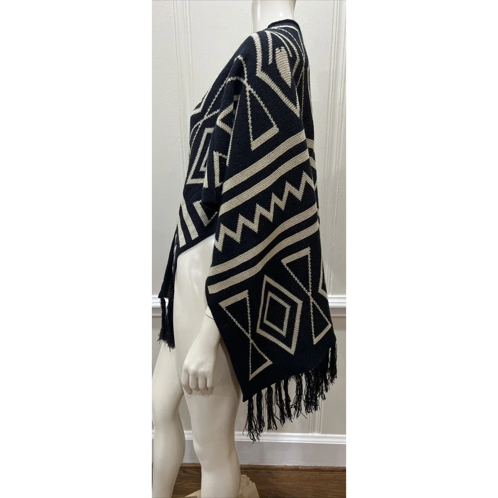 Passion 4 Fashion Blue Black Tan Blanket Shawl/Covering With Fringe